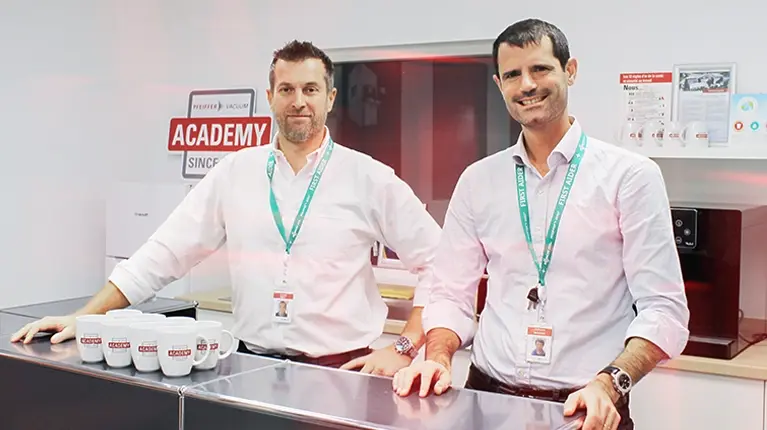 pfeiffer_france_technical_training_contact