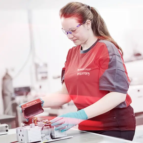 service_worker_product_service_cropped